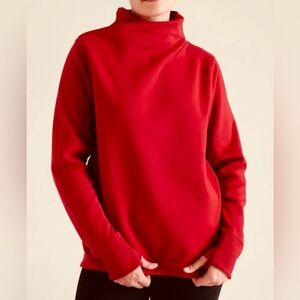 Athleta Cozy Karma Twist Neck Sweatshirt Clover Berry (Red) Size Medium